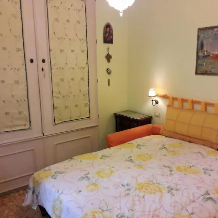 Locazione Turistica Diana Διαμέρισμα Αλάσιο