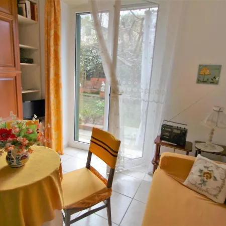 Locazione Turistica Diana Αλάσιο